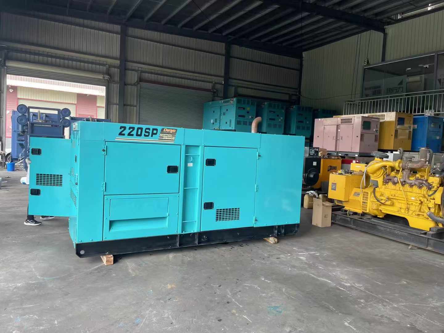 赤峰800kW 柴油发电机的输出电流波动范围是多少？